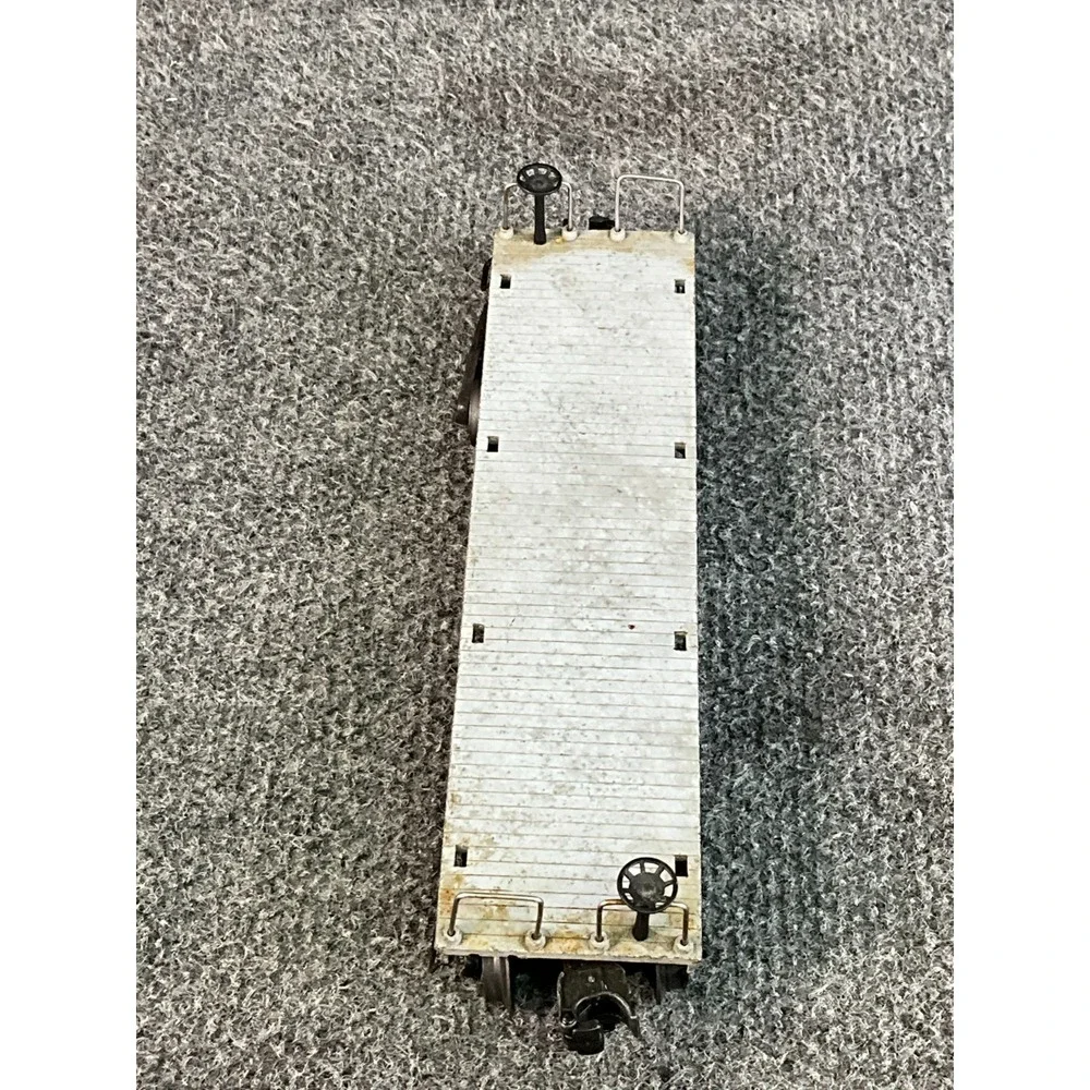 Vintage Lionel Lines 6411 Flatcar O Gauge Train Model Metal Base Collector Piece